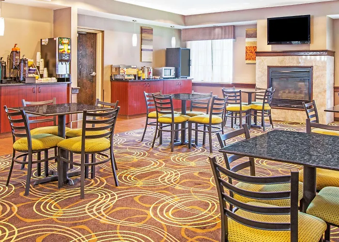 Days Inn by Wyndham Brewerton/ Syracuse near Oneida Lake