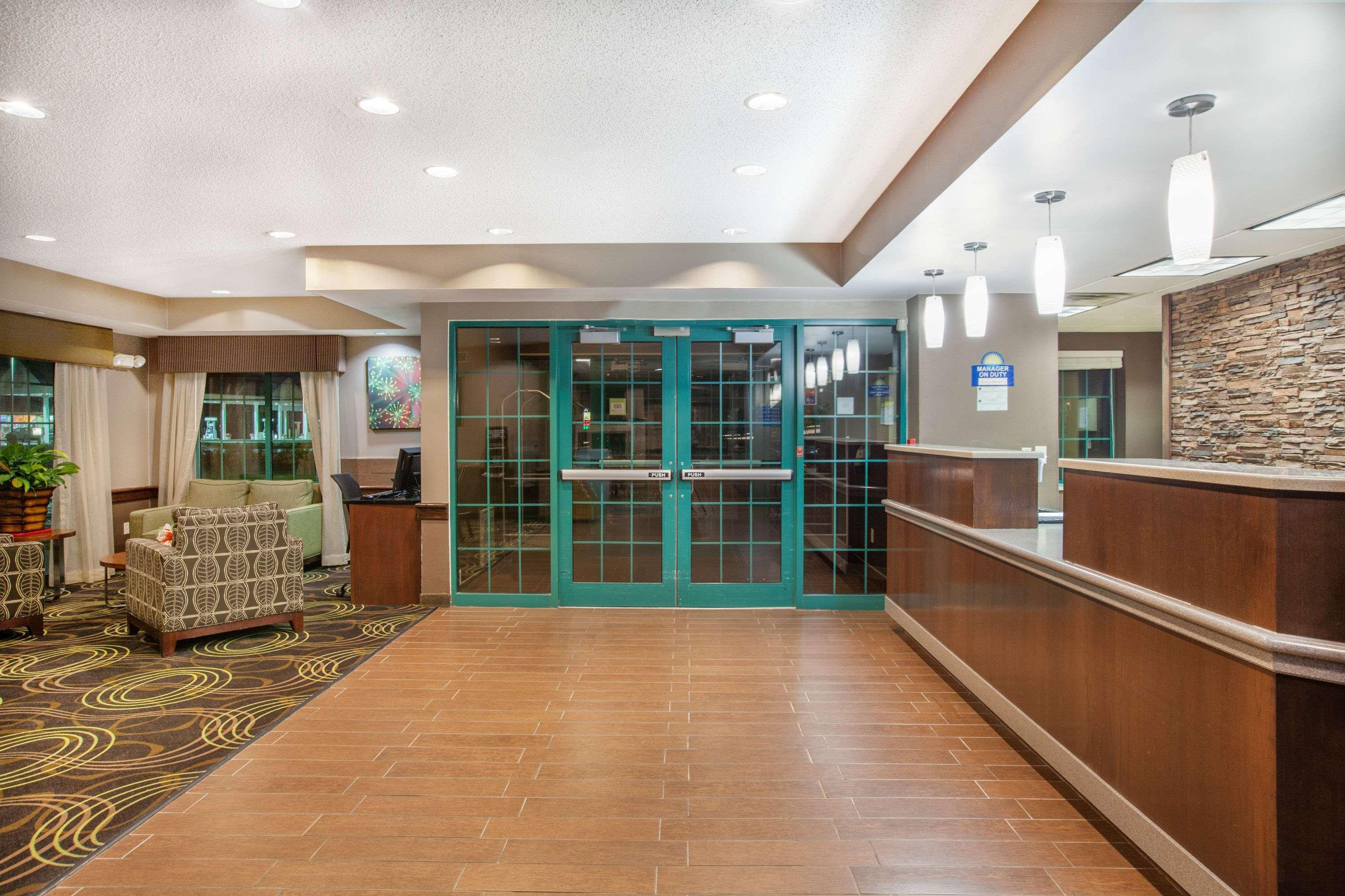 Hotel Days By Wyndham Brewerton/ Syracuse Near Oneida Brewerton