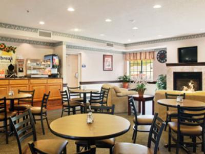 Hotel Days By Wyndham Brewerton/ Syracuse Near Oneida 2*